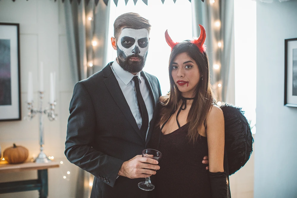 10 Good Costume Ideas for Couples - All Wedding Ideas